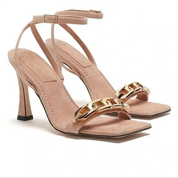 Good American heel - Picture 1 of 12